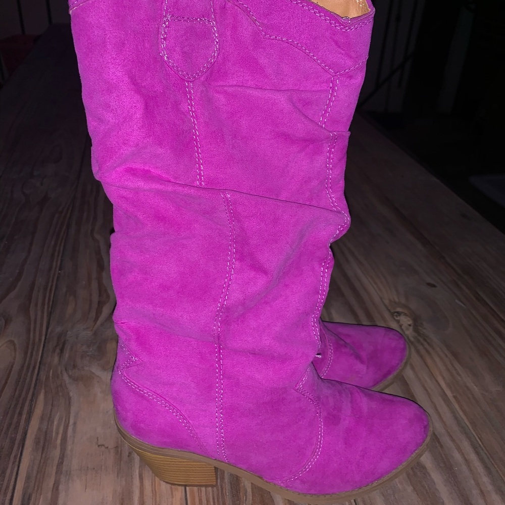 Purple western style boot.